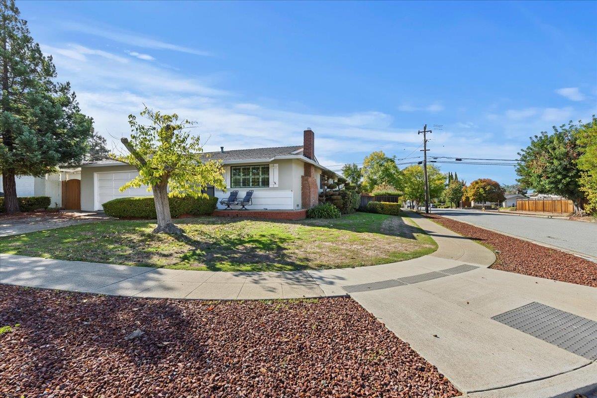 5707 Lilac Blossom Lane