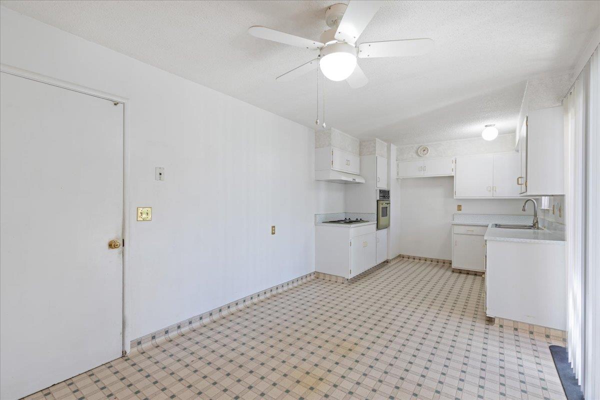 5707 Lilac Blossom Lane