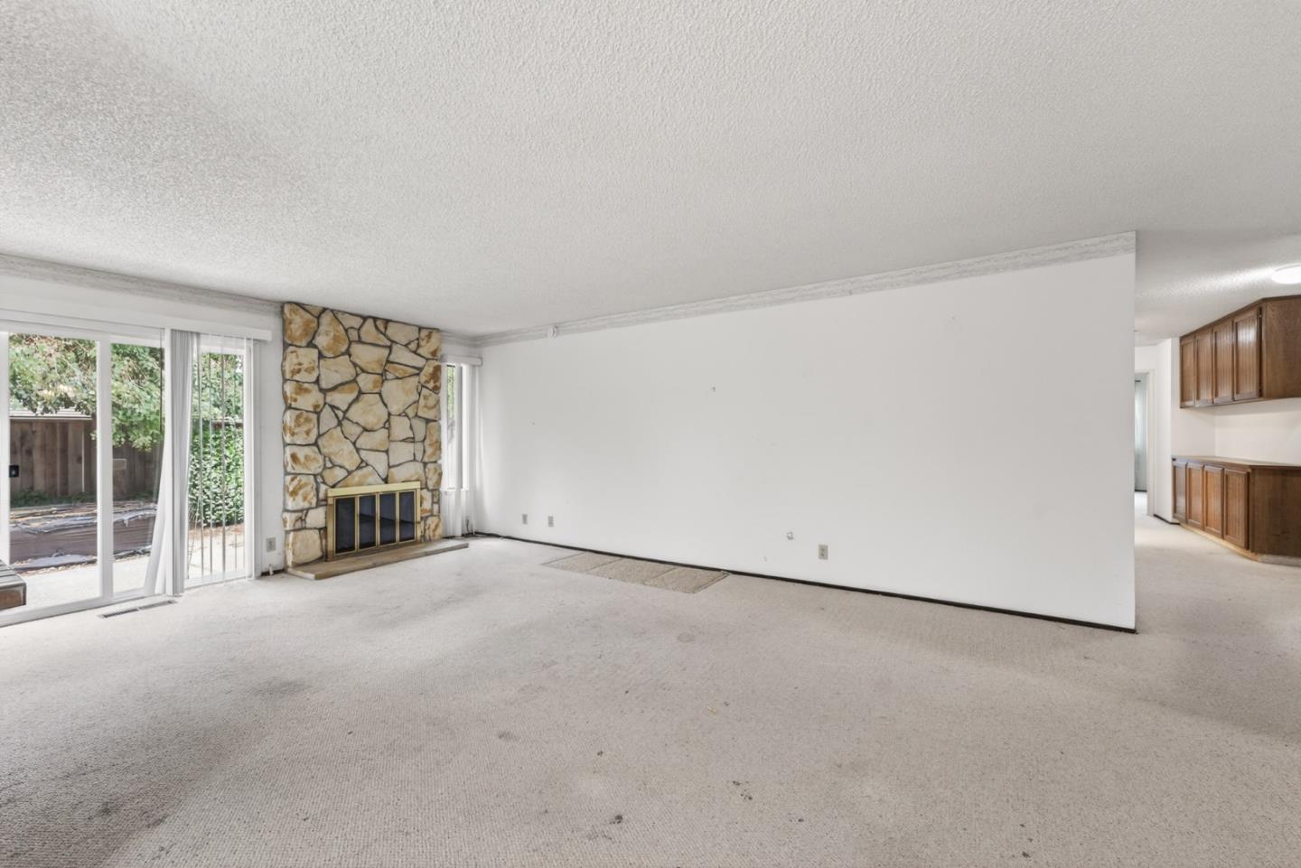 20683 Greenleaf Drive