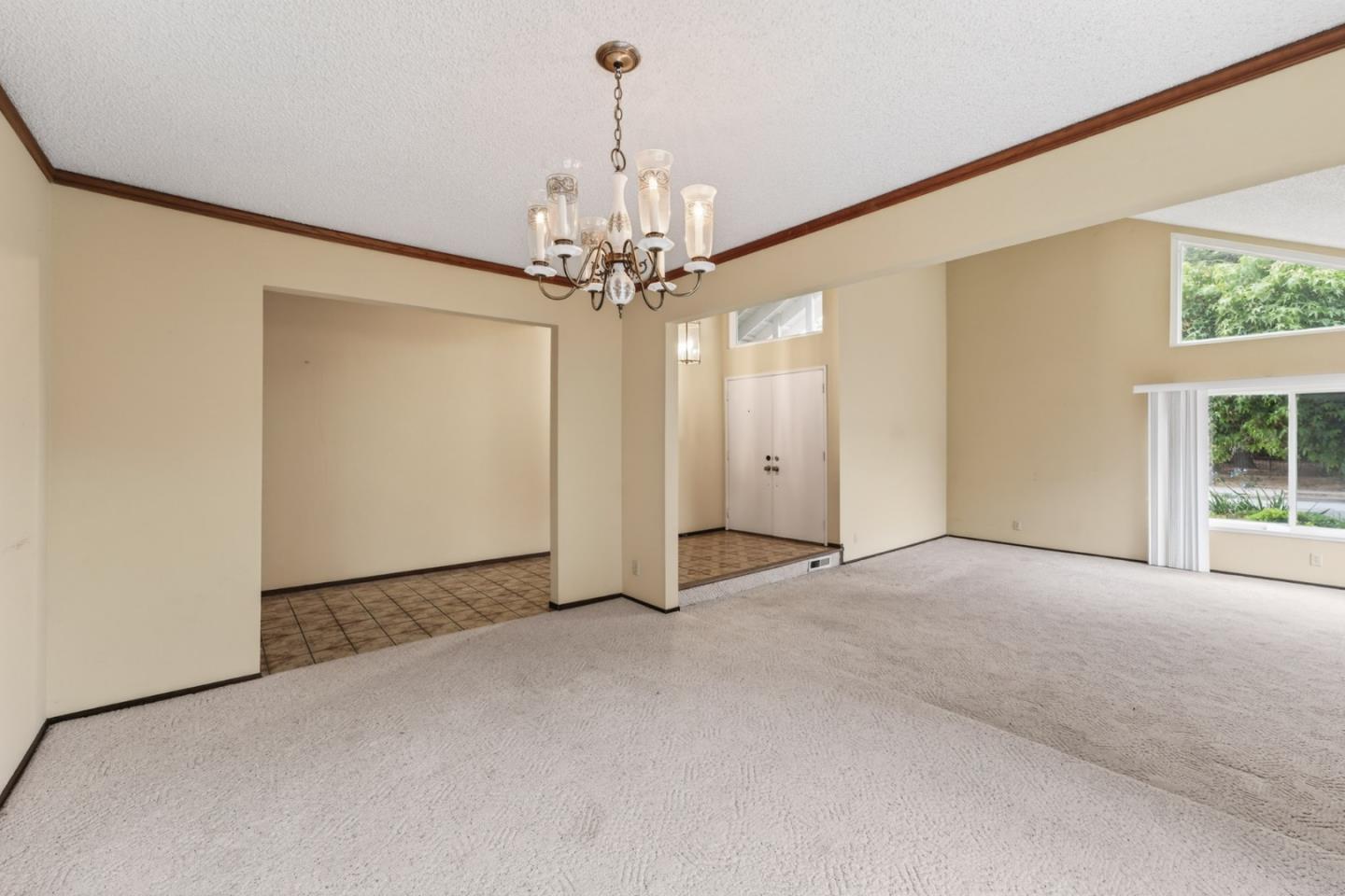 20683 Greenleaf Drive