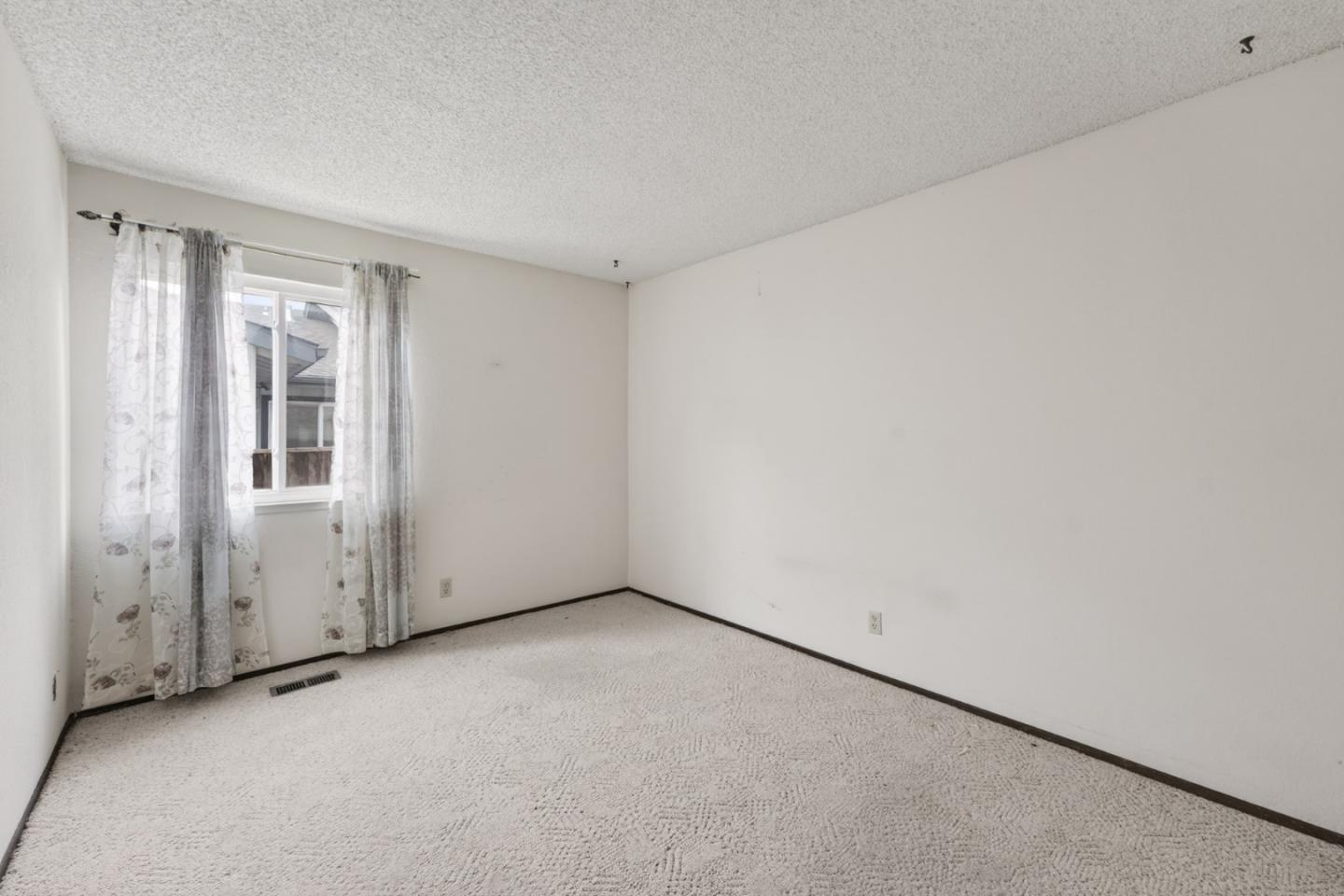 20683 Greenleaf Drive