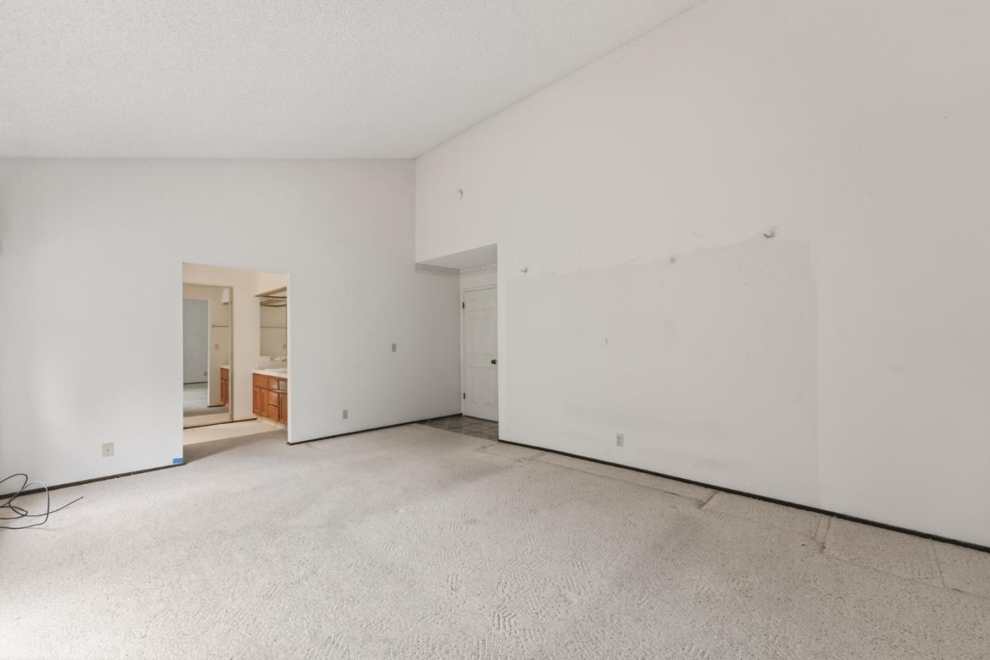 20683 Greenleaf Drive