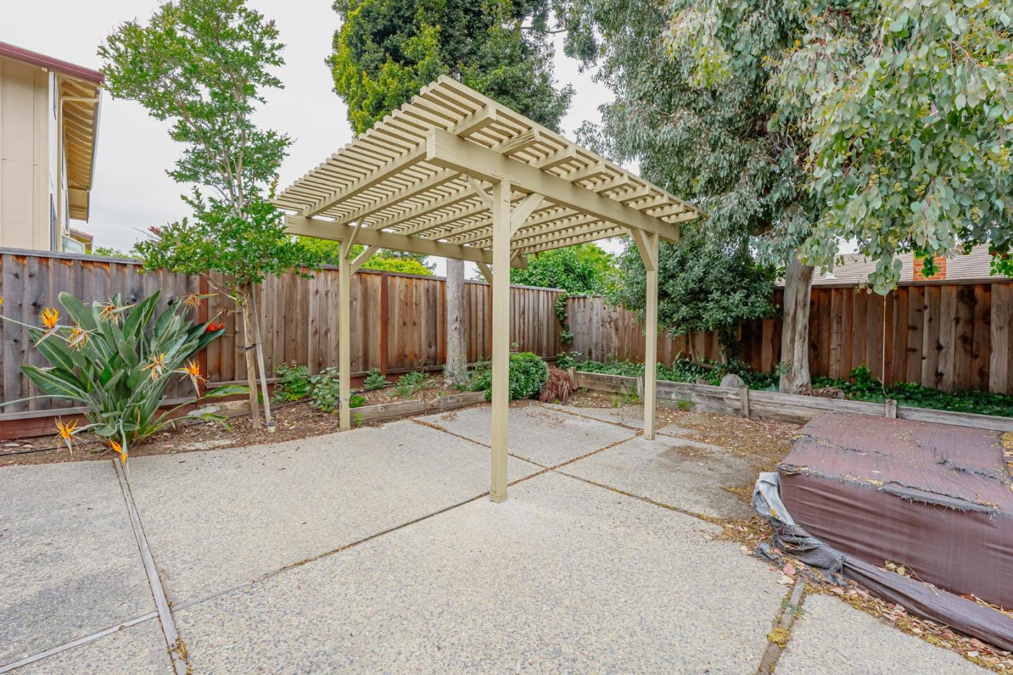 20683 Greenleaf Drive