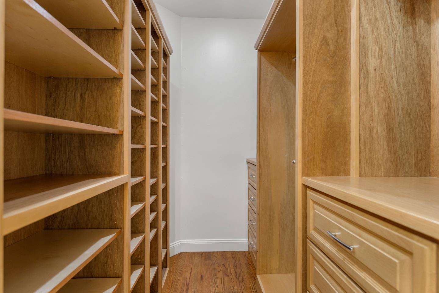 1387 Hester AVE