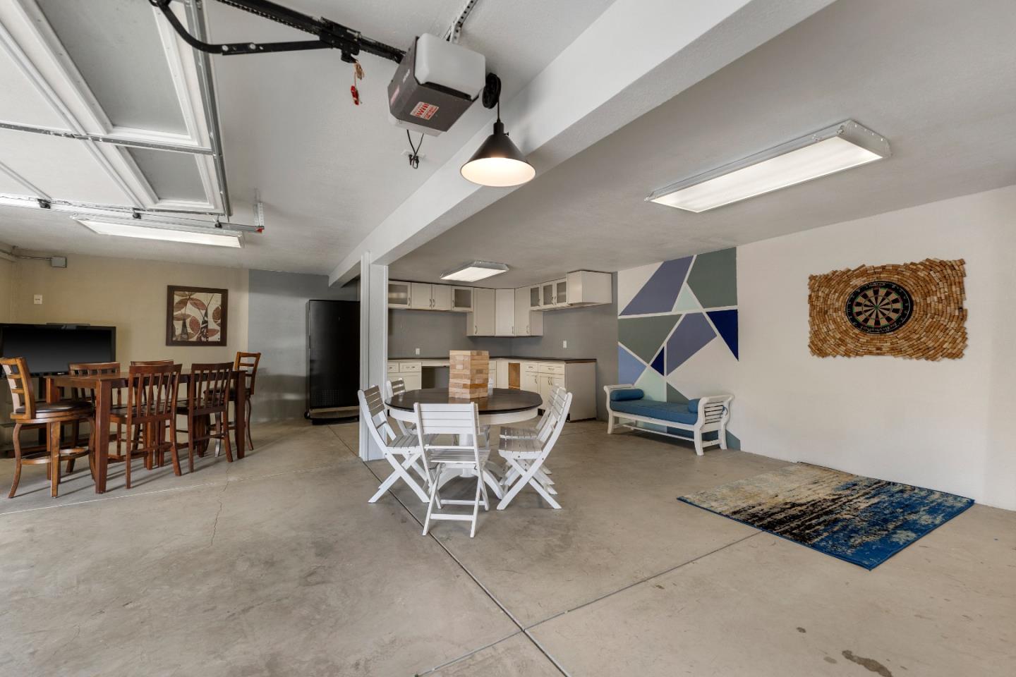 1387 Hester Avenue