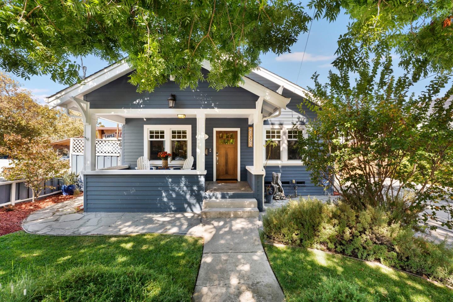 1387 Hester Avenue