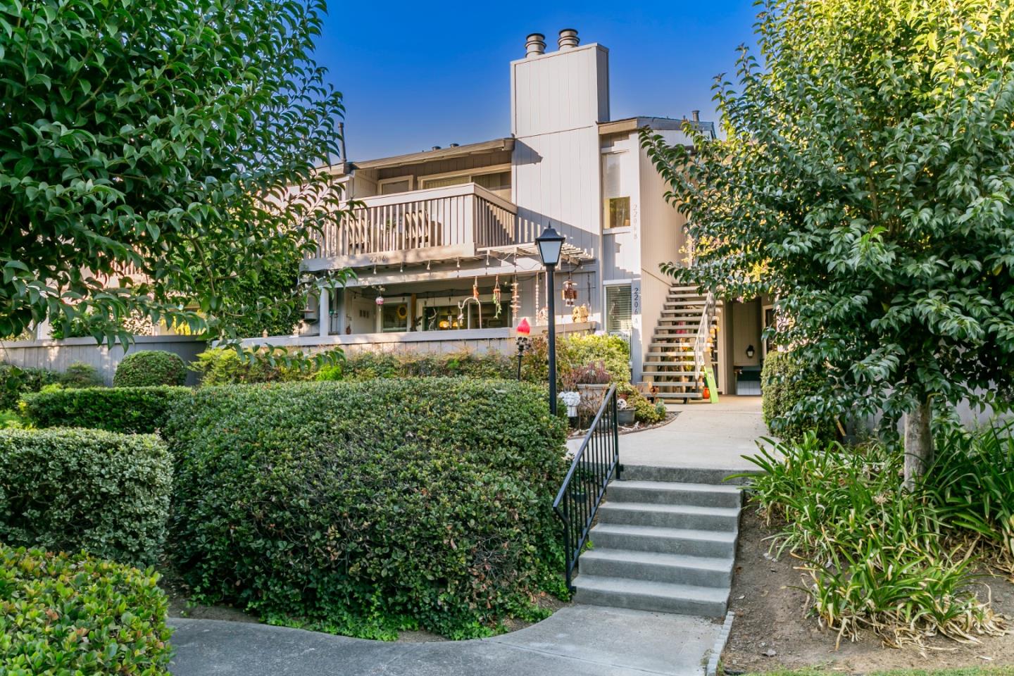 2206 Almaden RD B