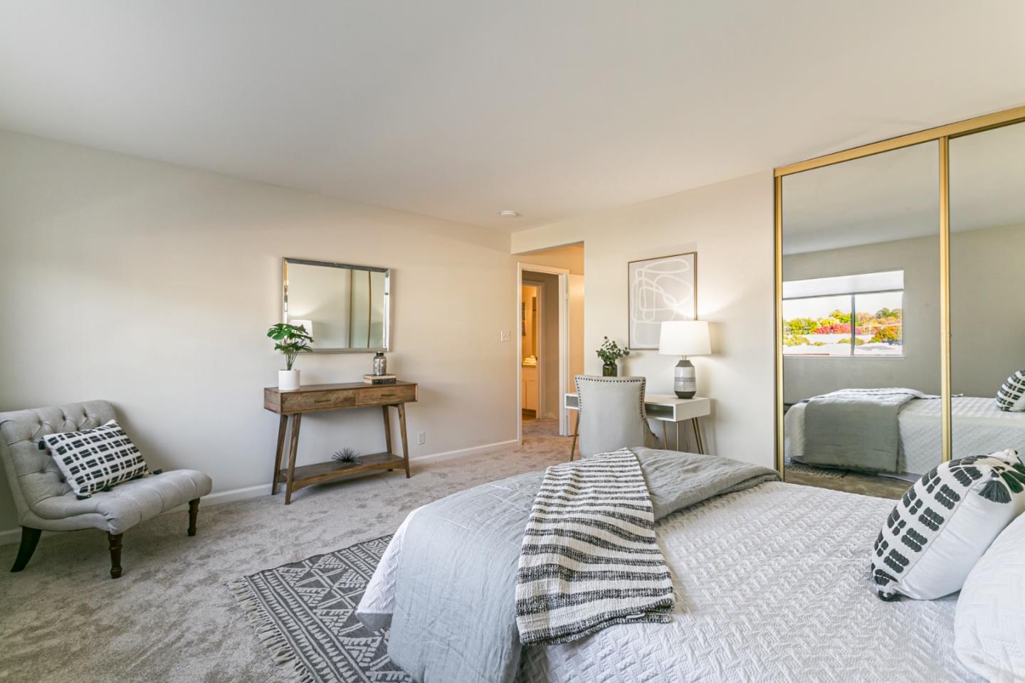 2206 Almaden RD B