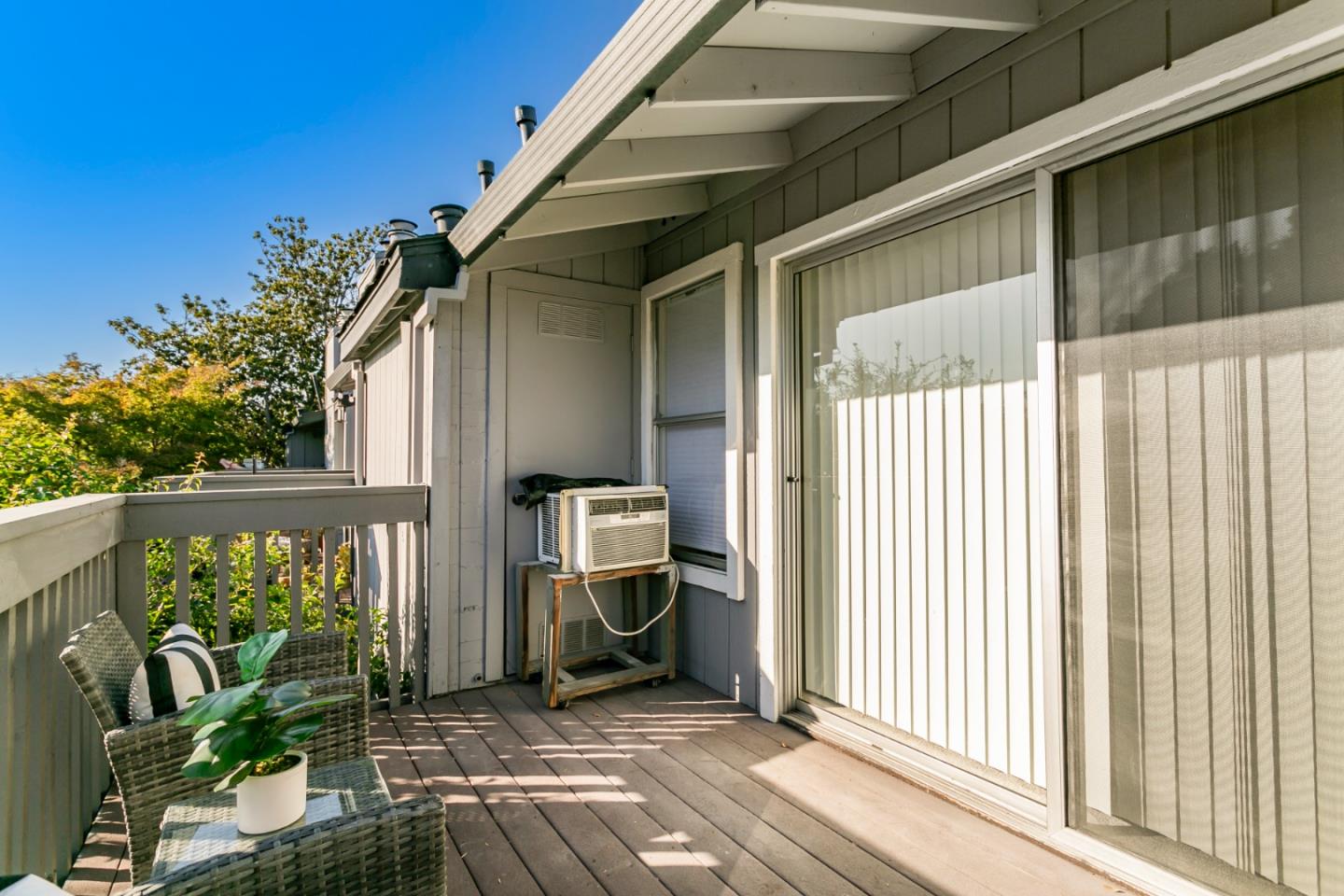 2206 Almaden RD B