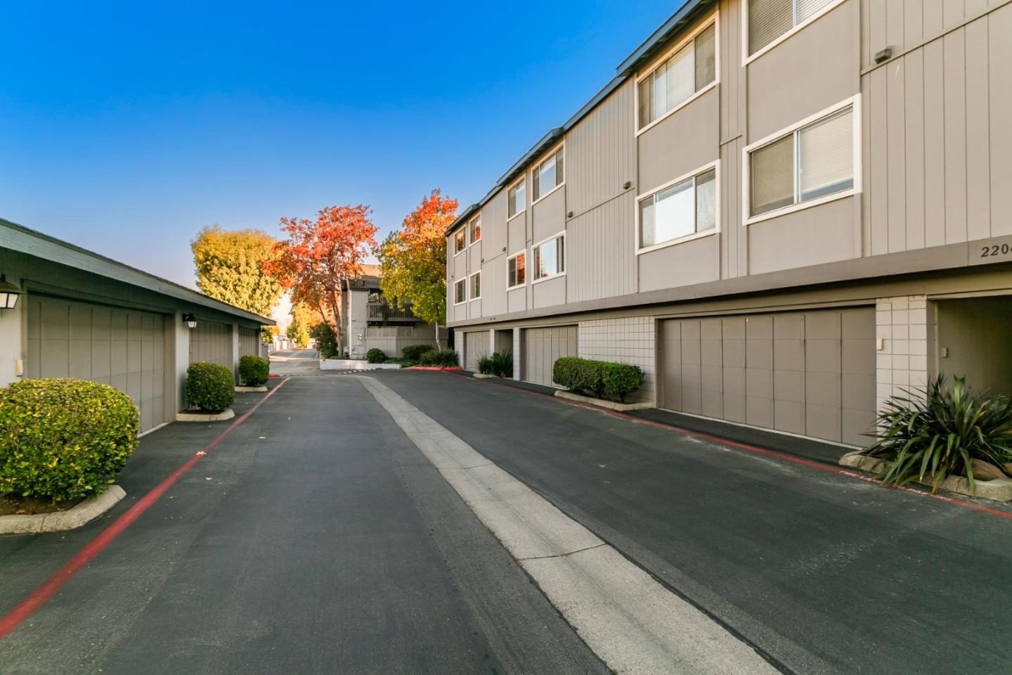 2206 Almaden RD B