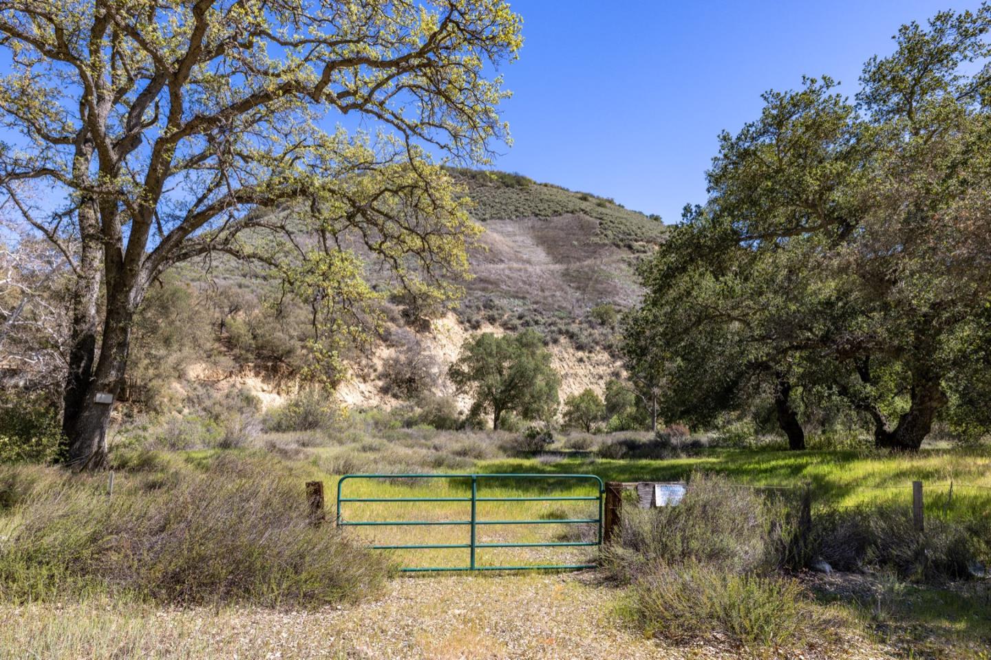 43515 Carmel Valley RD
