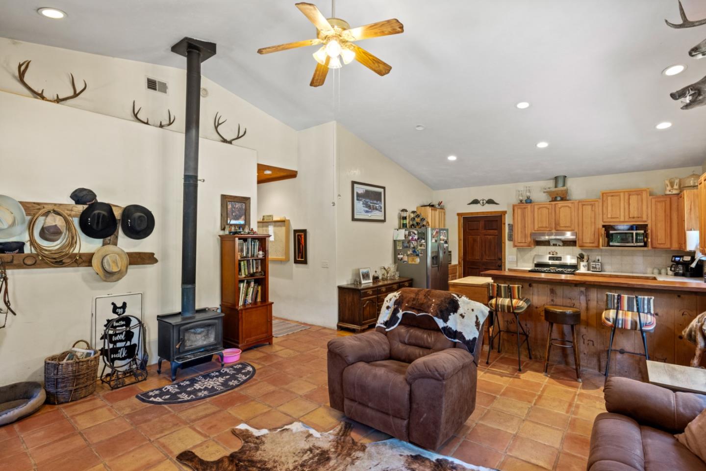 20215 Cachagua RD