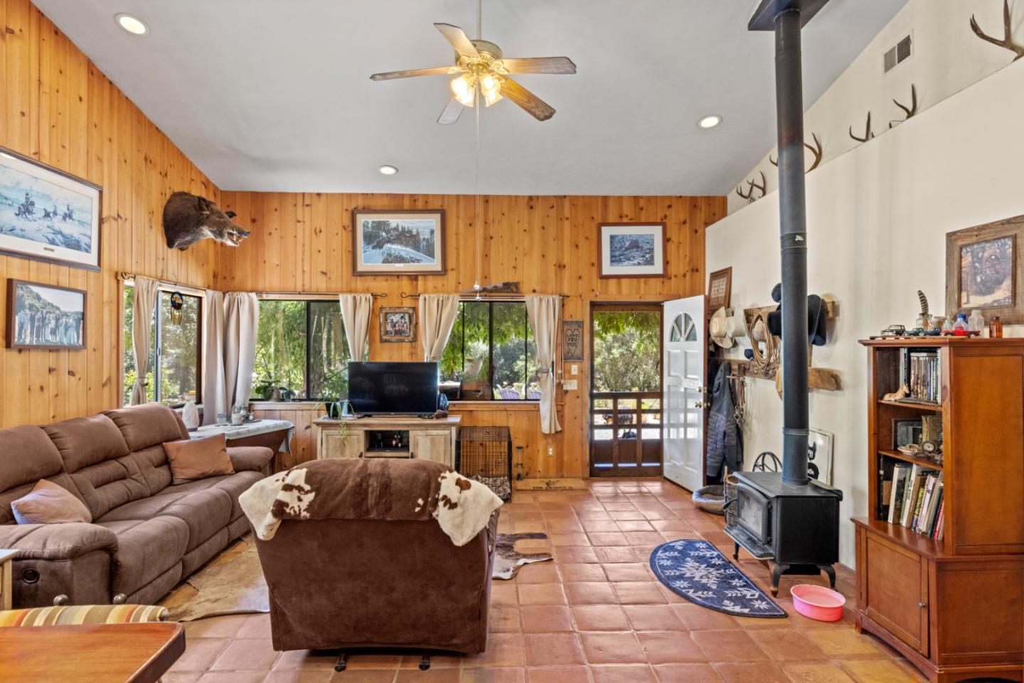 20215 Cachagua RD