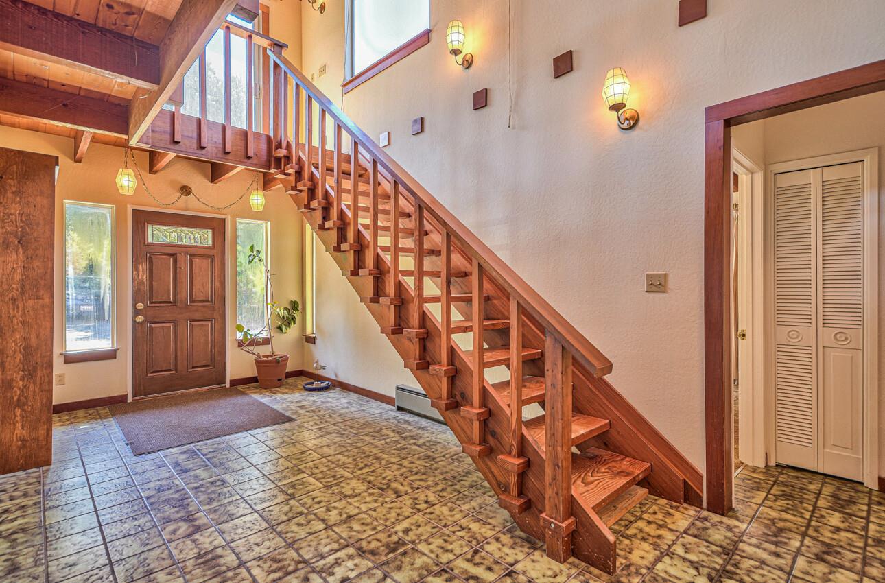 260 San Benancio RD
