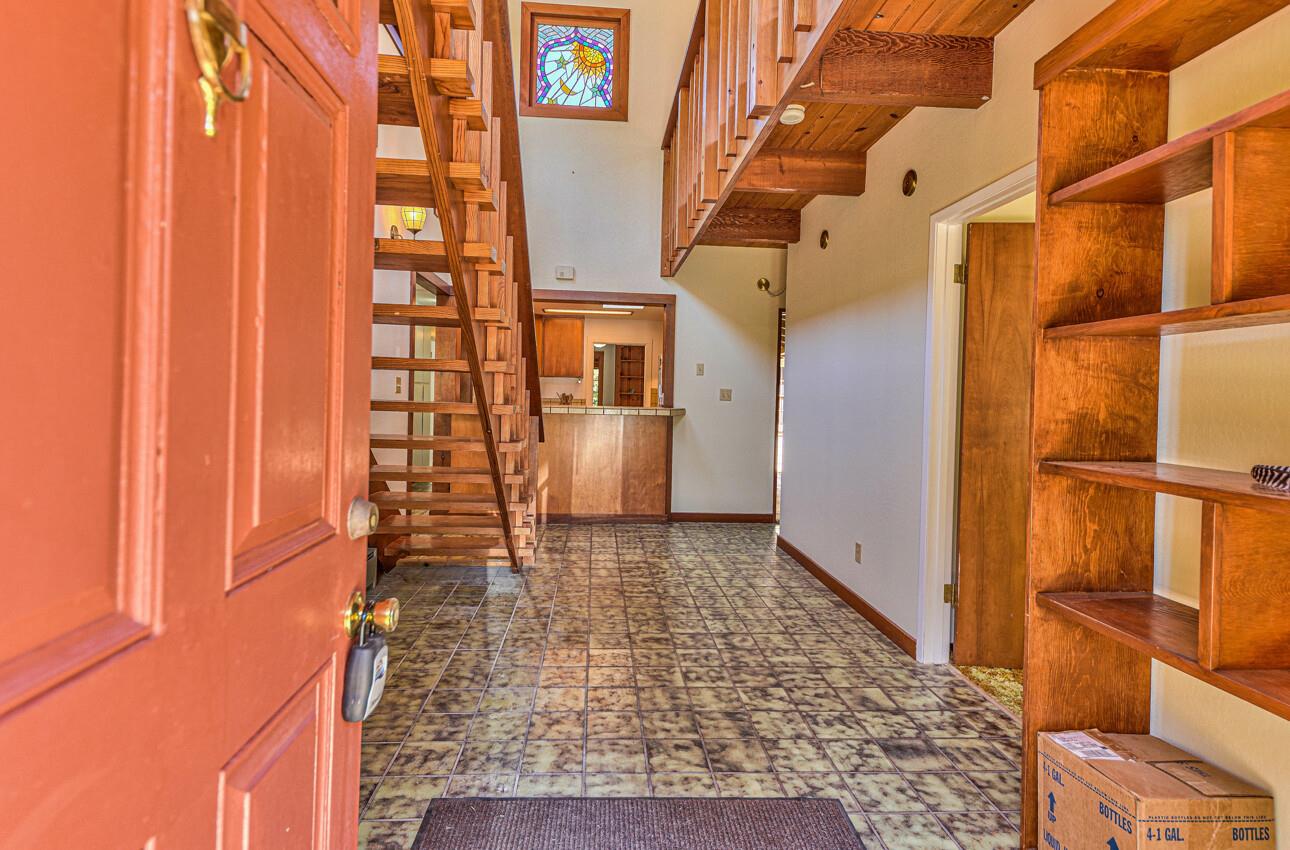 260 San Benancio RD