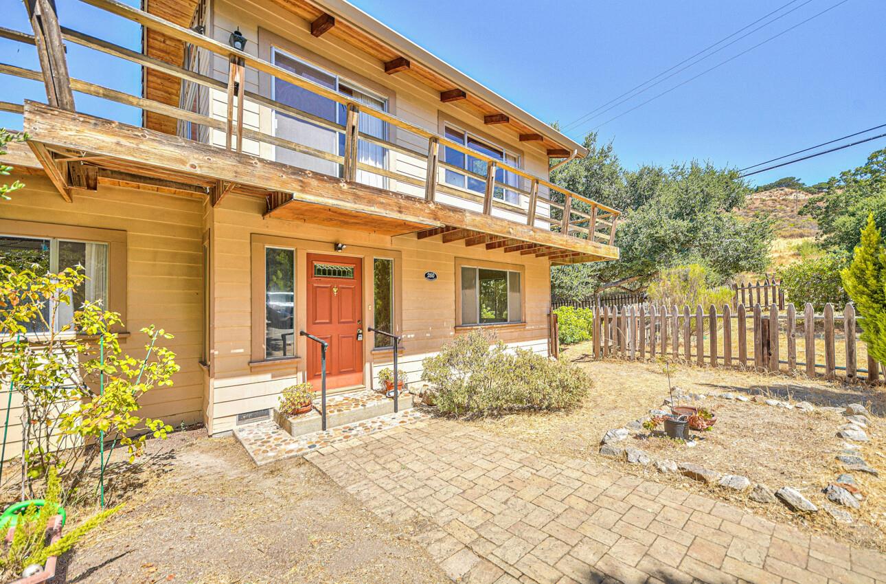 260 San Benancio RD