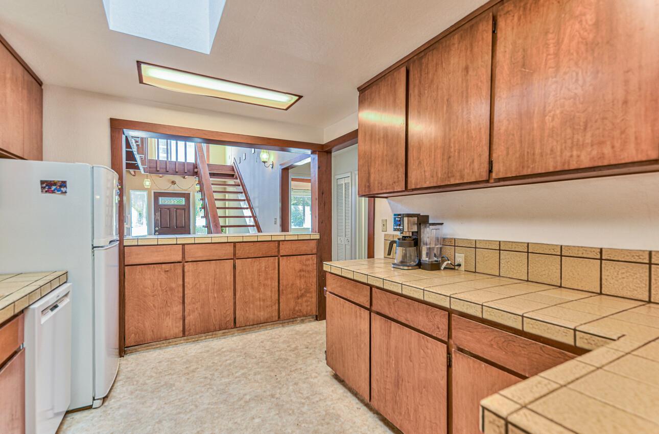 260 San Benancio RD