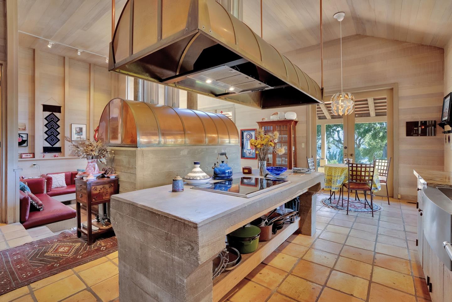31 Asoleado Place