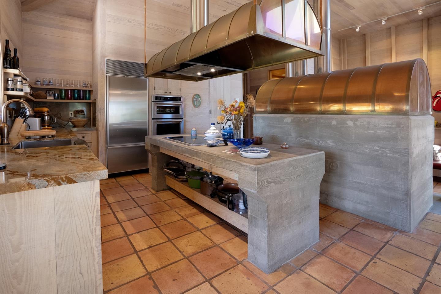 31 Asoleado Place