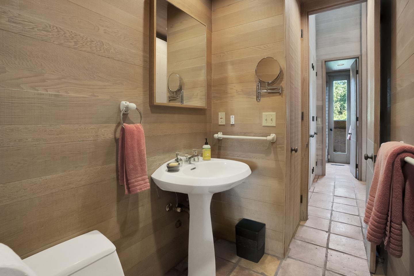 31 Asoleado Place