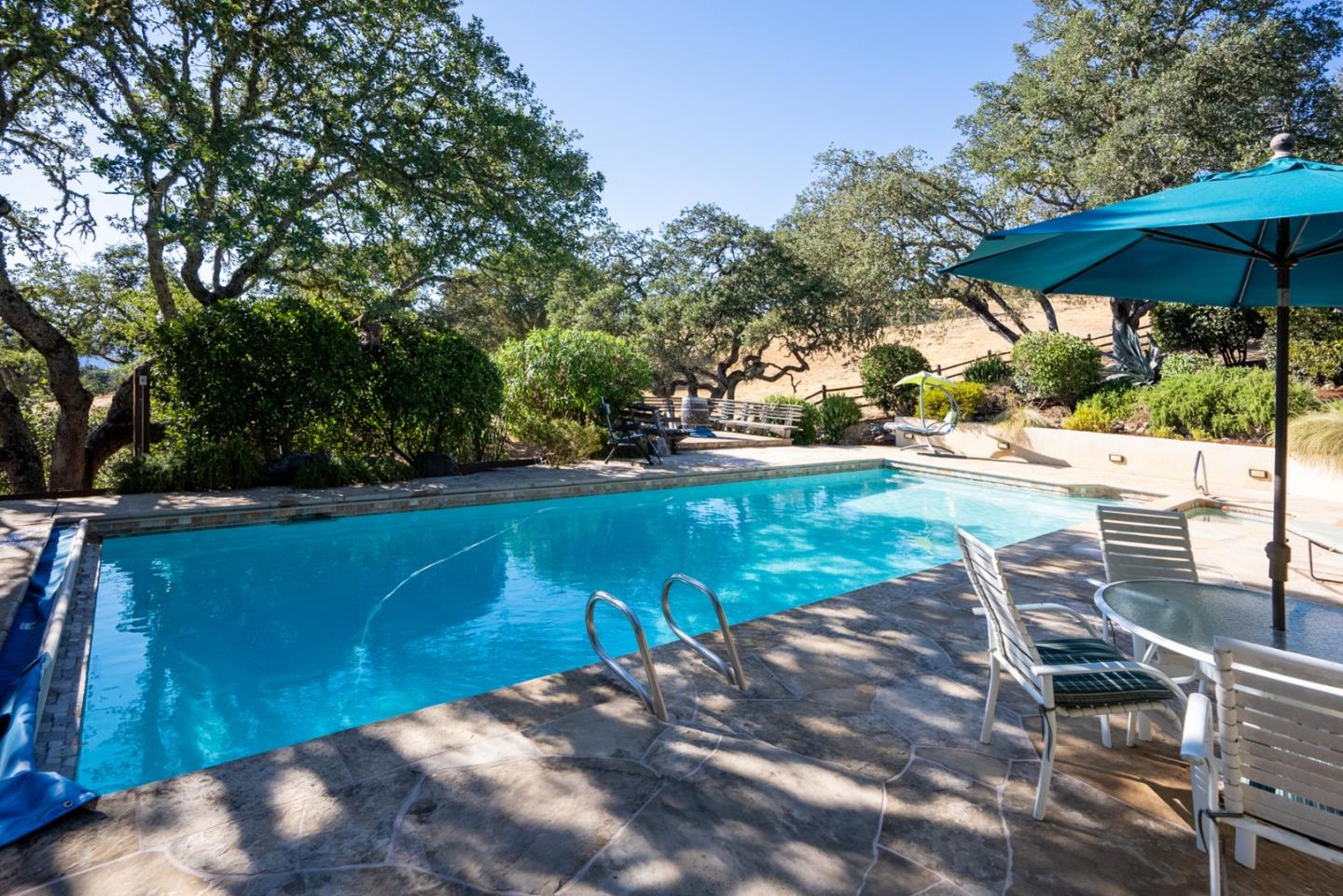 31 Asoleado Place