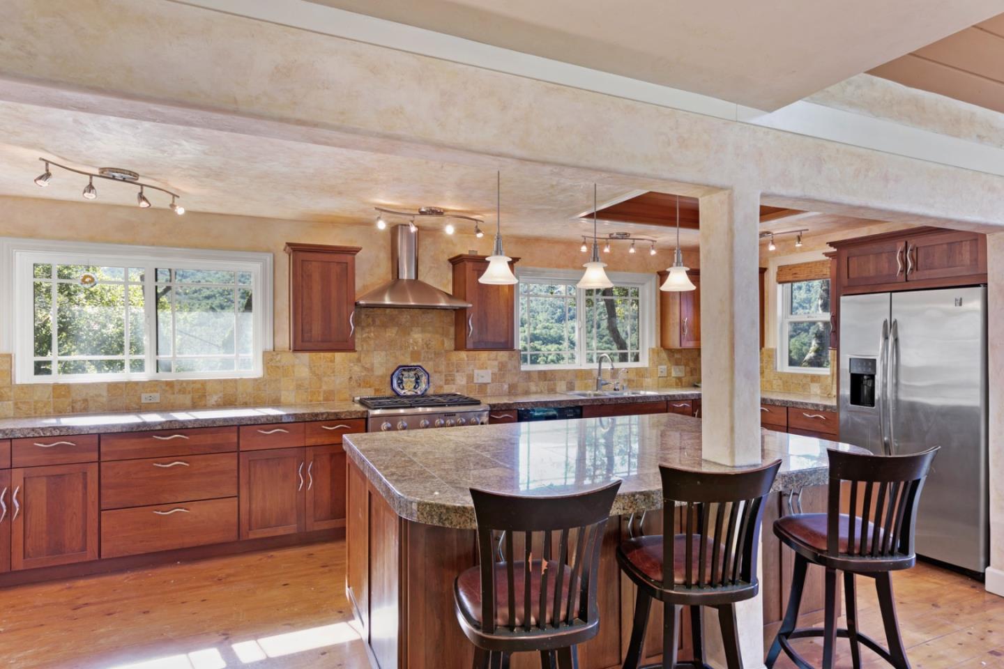 38025 Poppy Tree Lane