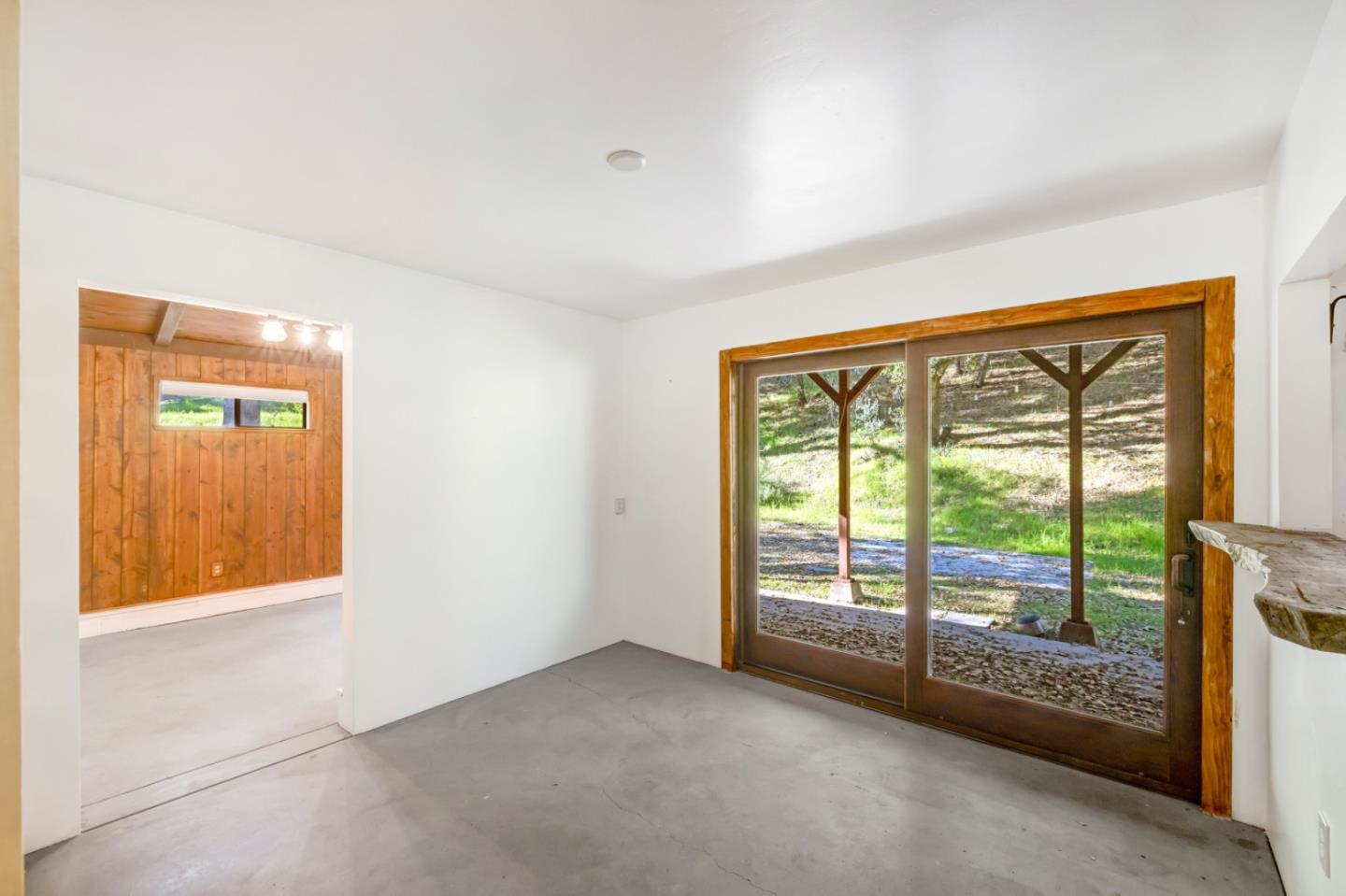 42250 Carmel Valley Road