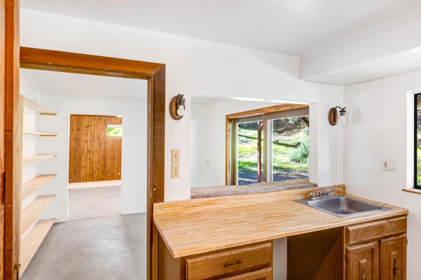 42250 Carmel Valley Road