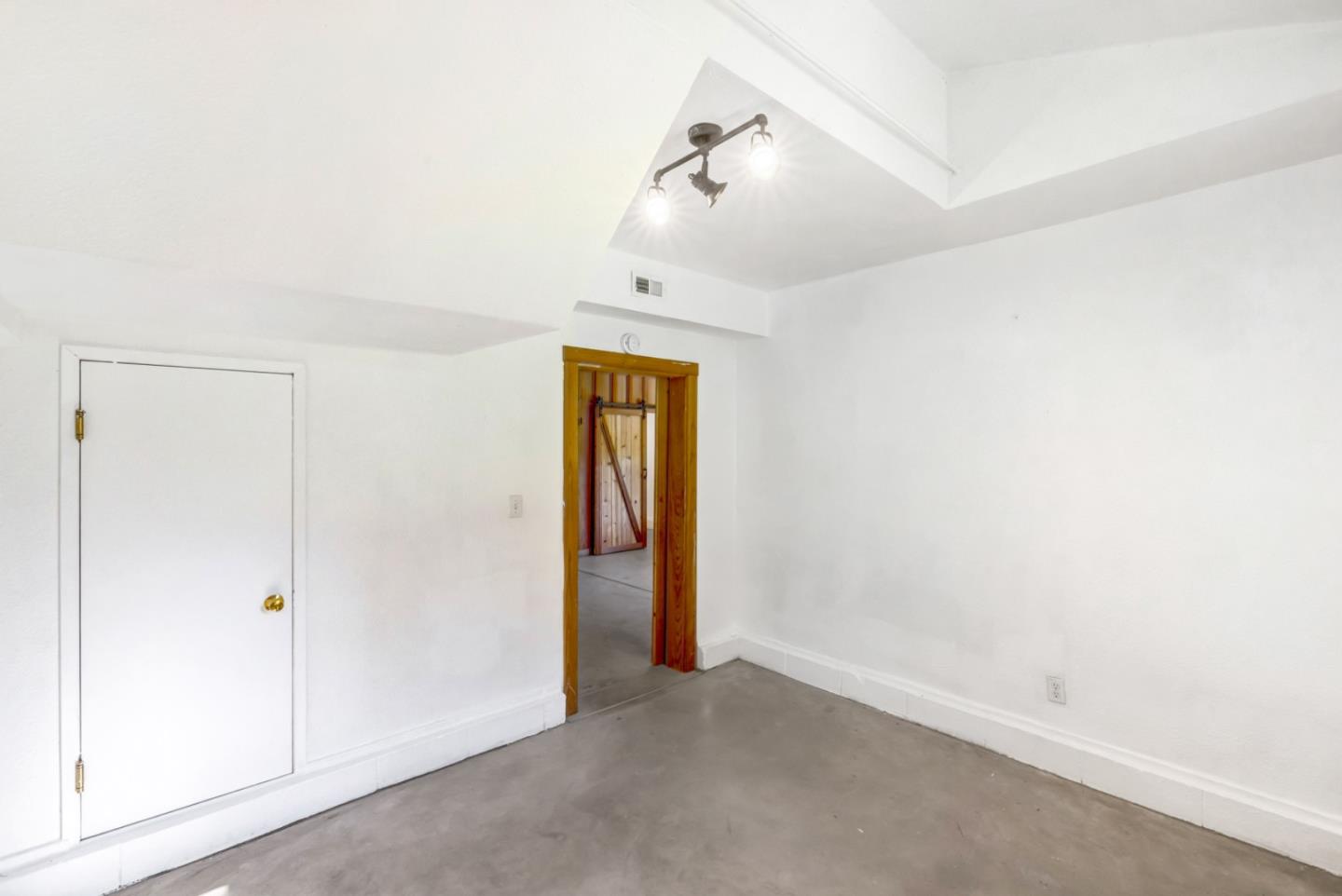 42250 Carmel Valley Road