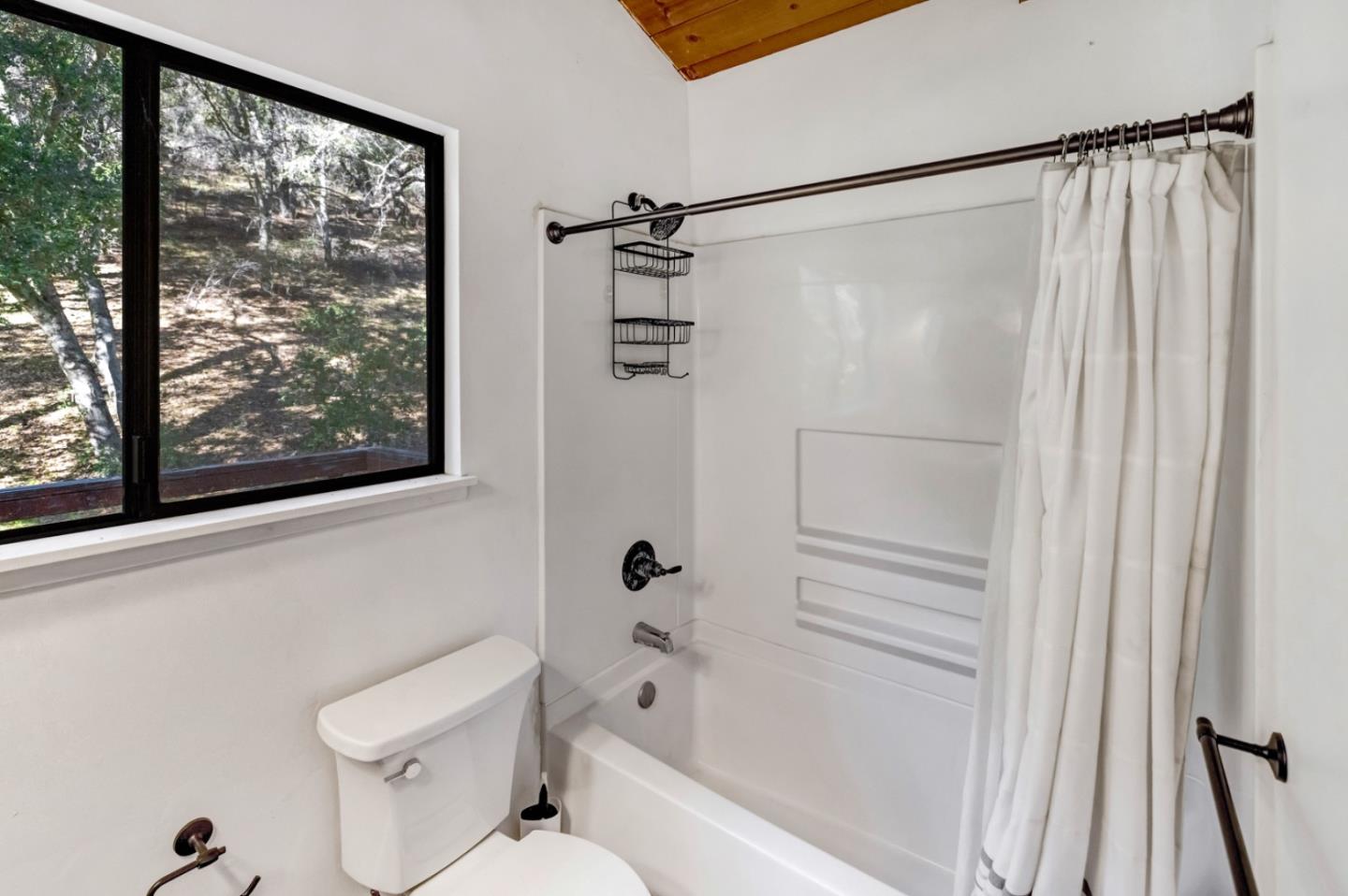 42250 Carmel Valley Road