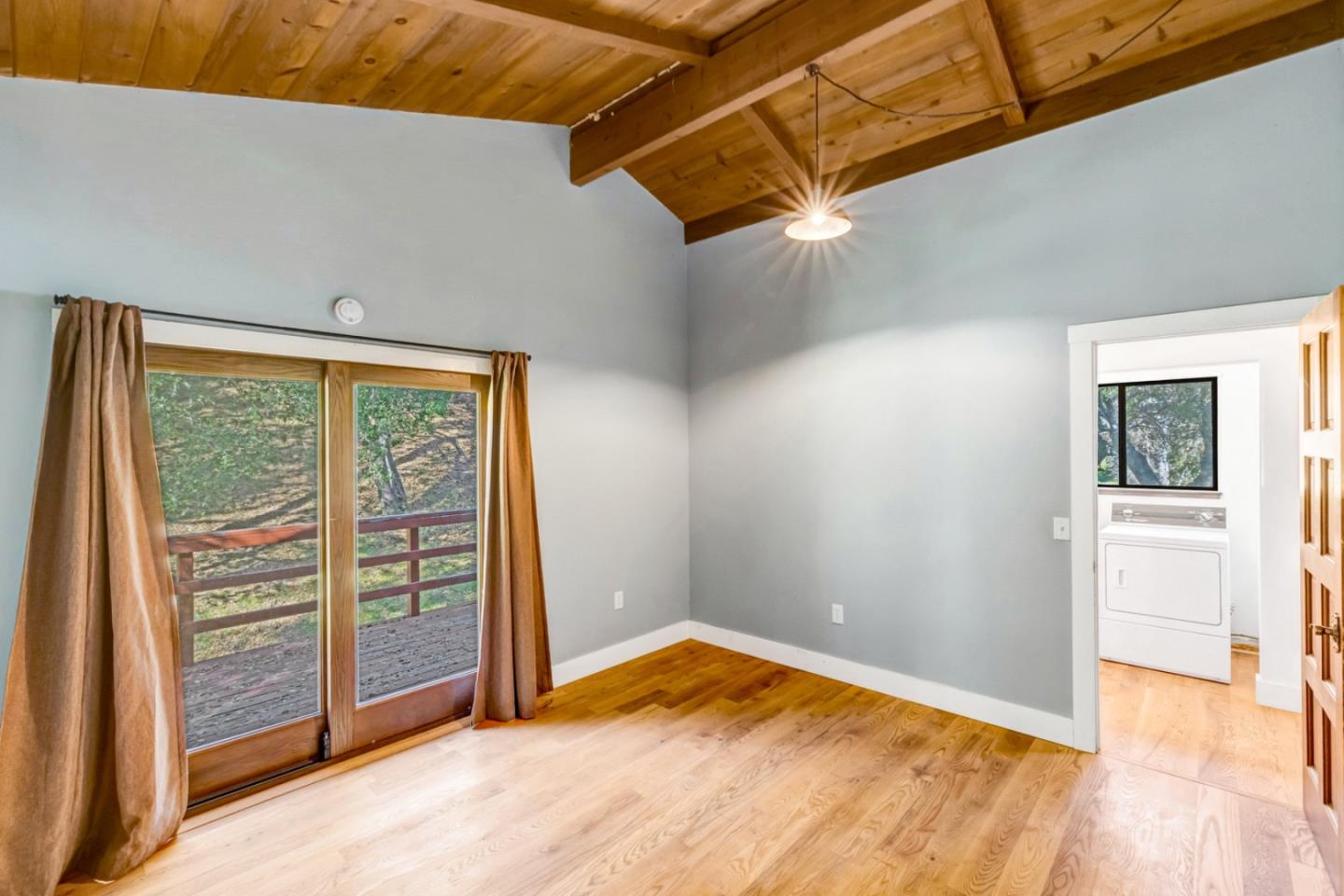 42250 Carmel Valley Road