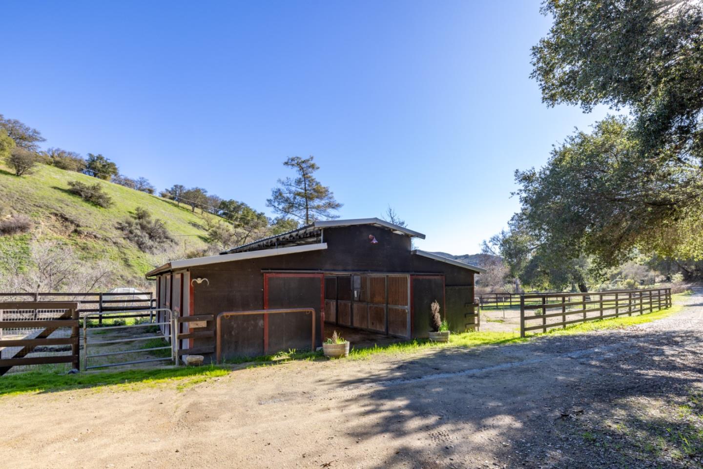 42250 Carmel Valley Road