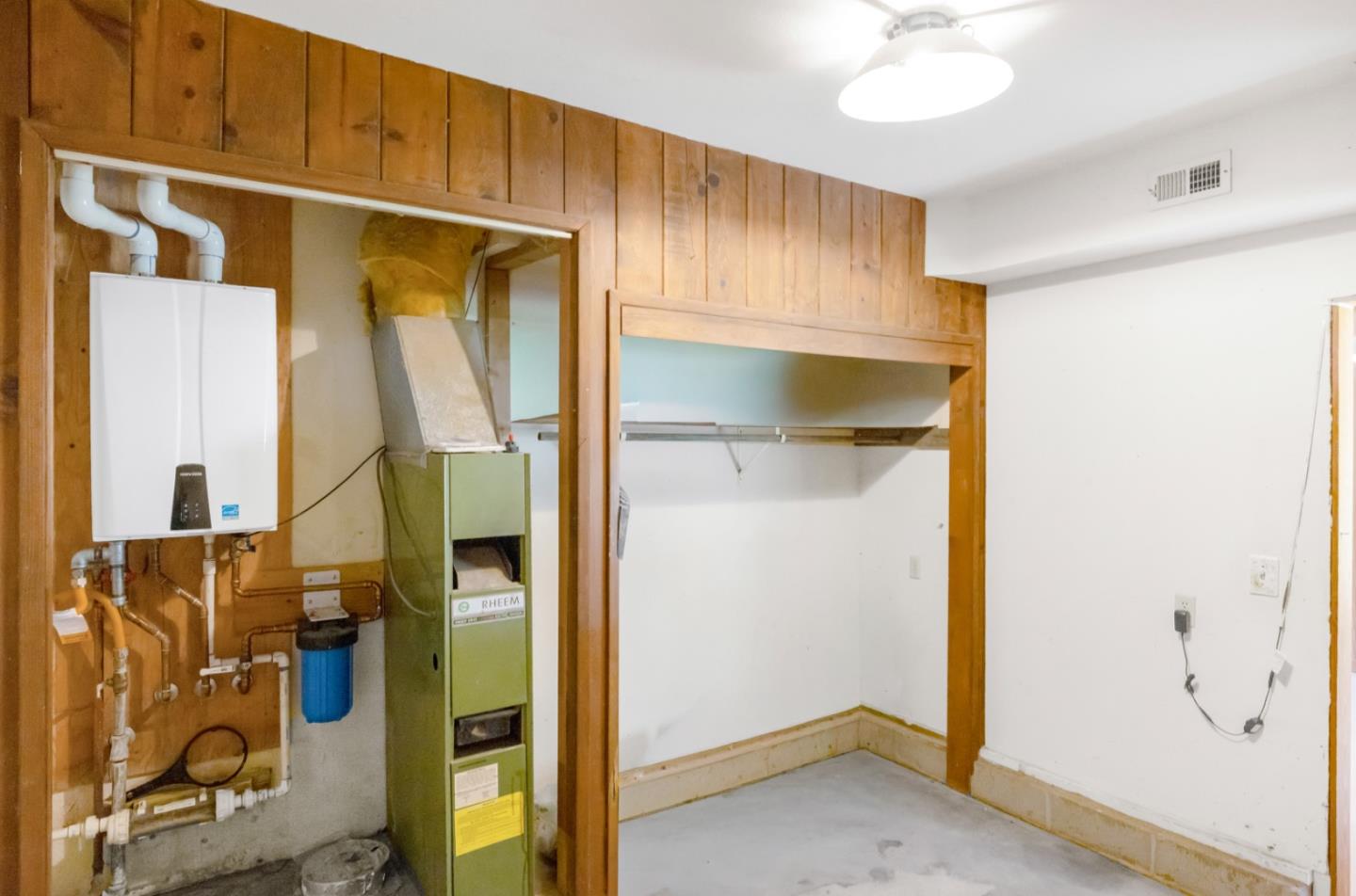 42250 Carmel Valley Road