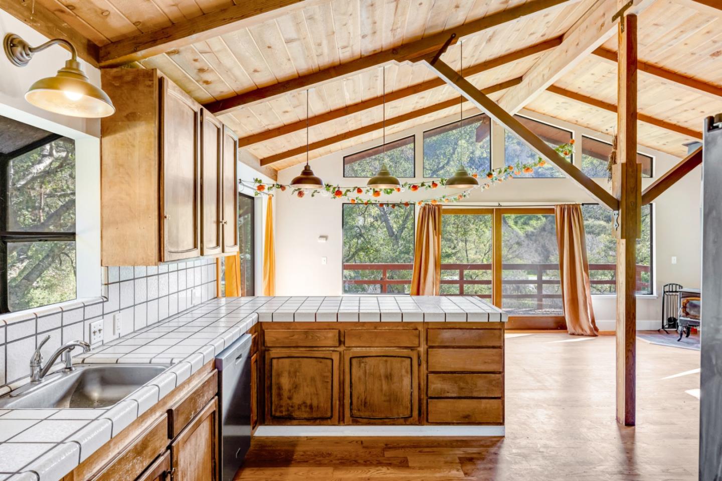 42250 Carmel Valley Road