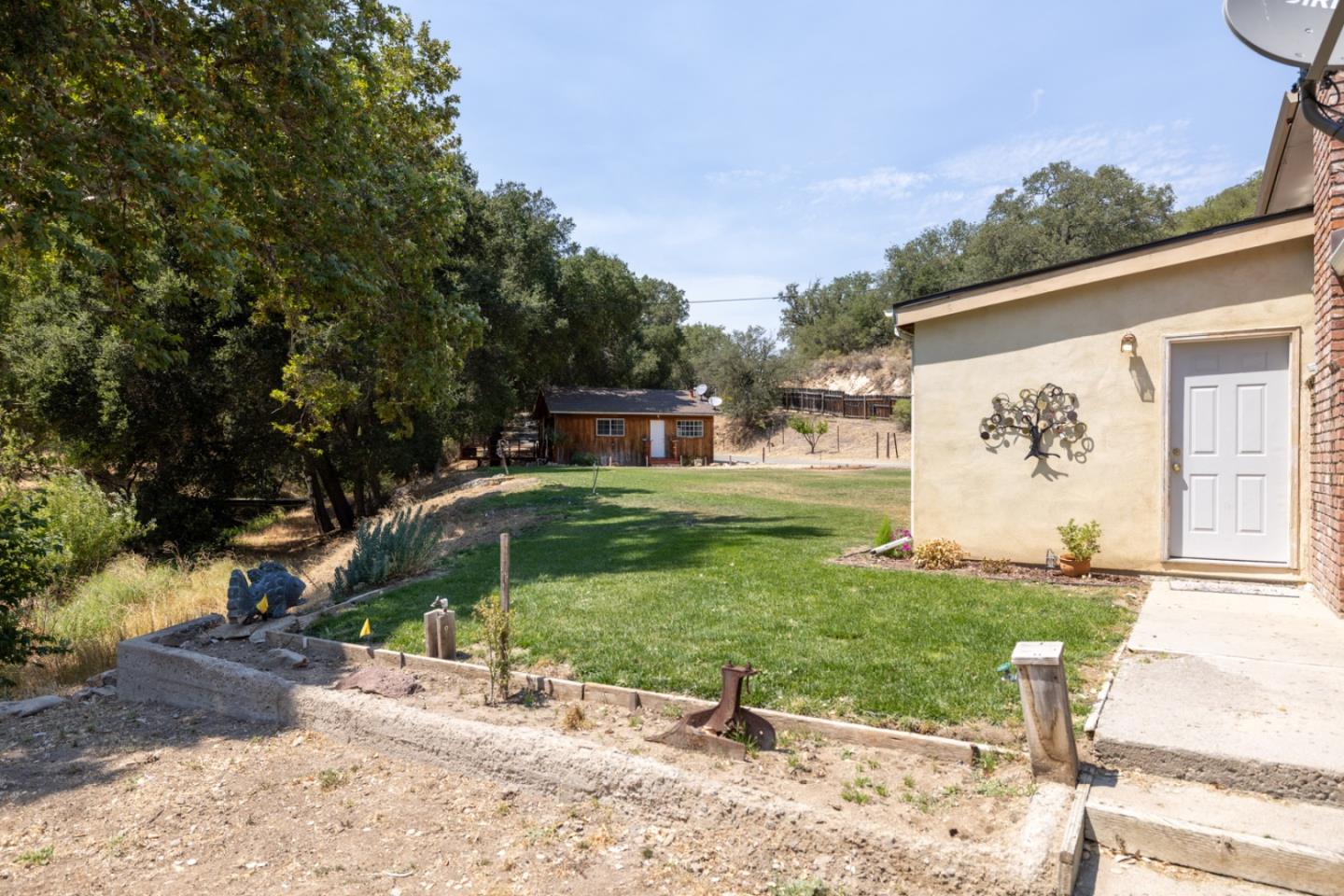 44258 Carmel Valley RD