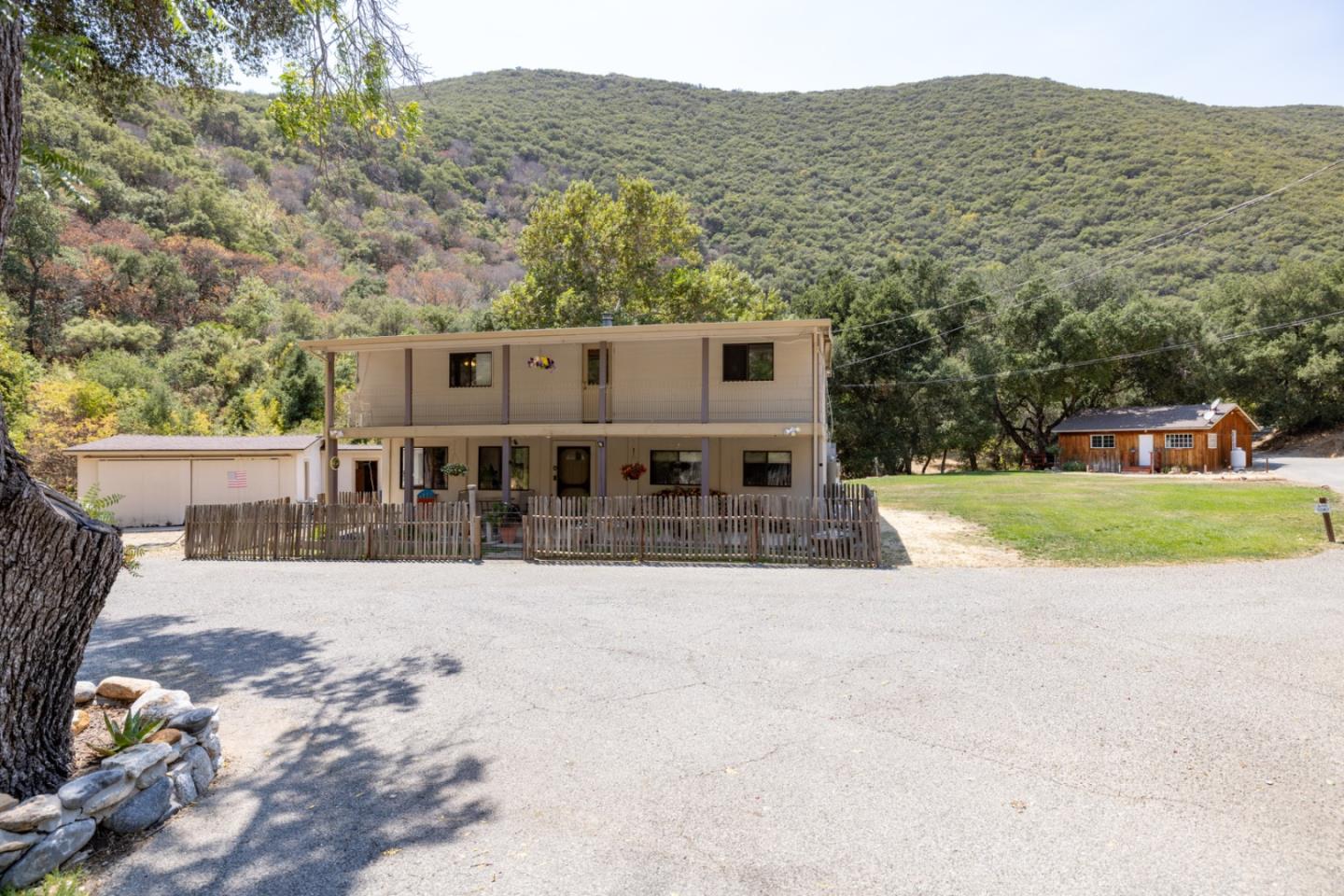 44258 Carmel Valley RD
