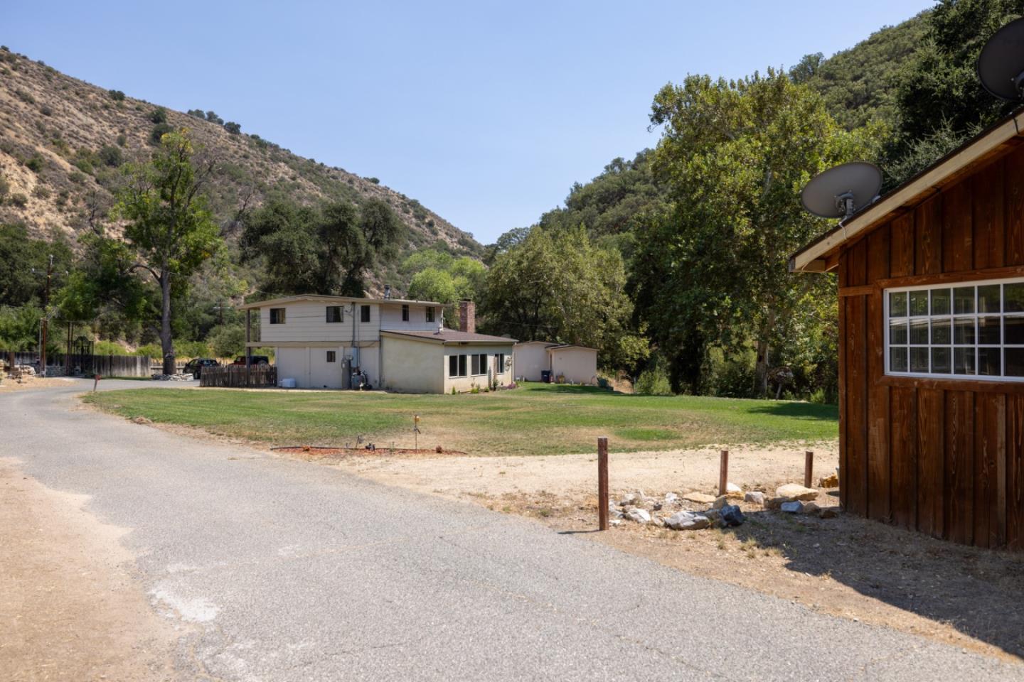 44258 Carmel Valley RD