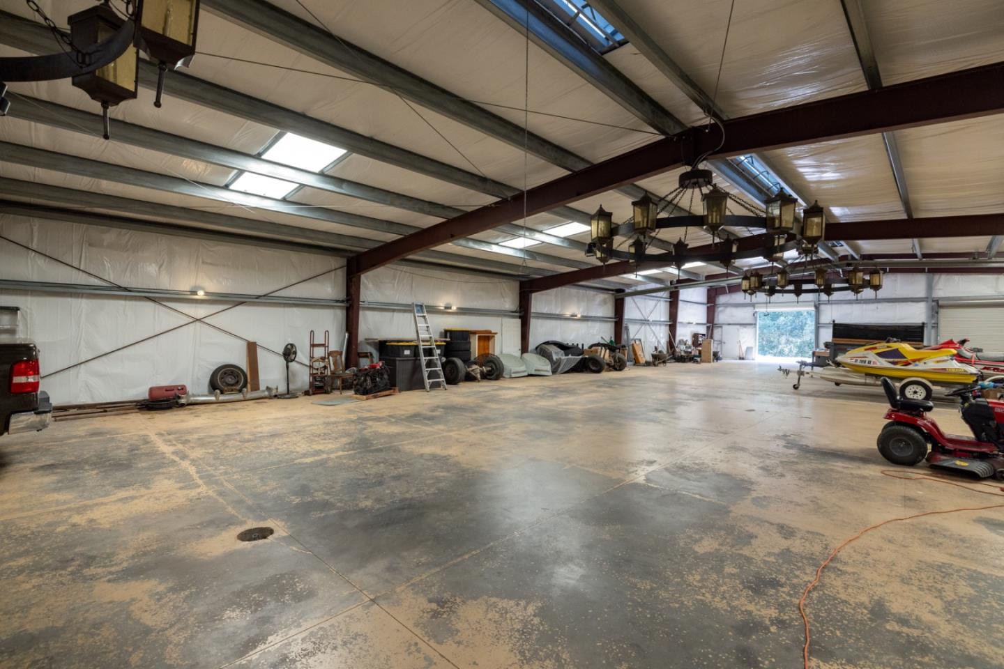 44258 Carmel Valley RD