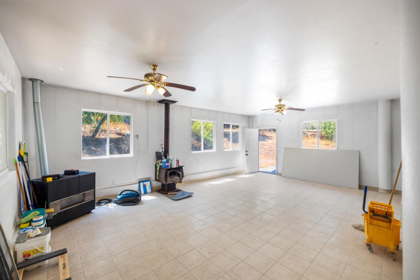 44258 Carmel Valley RD