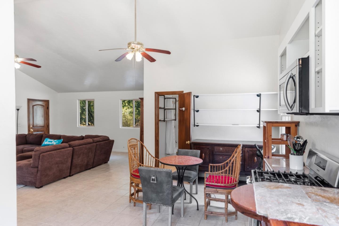 44258 Carmel Valley RD