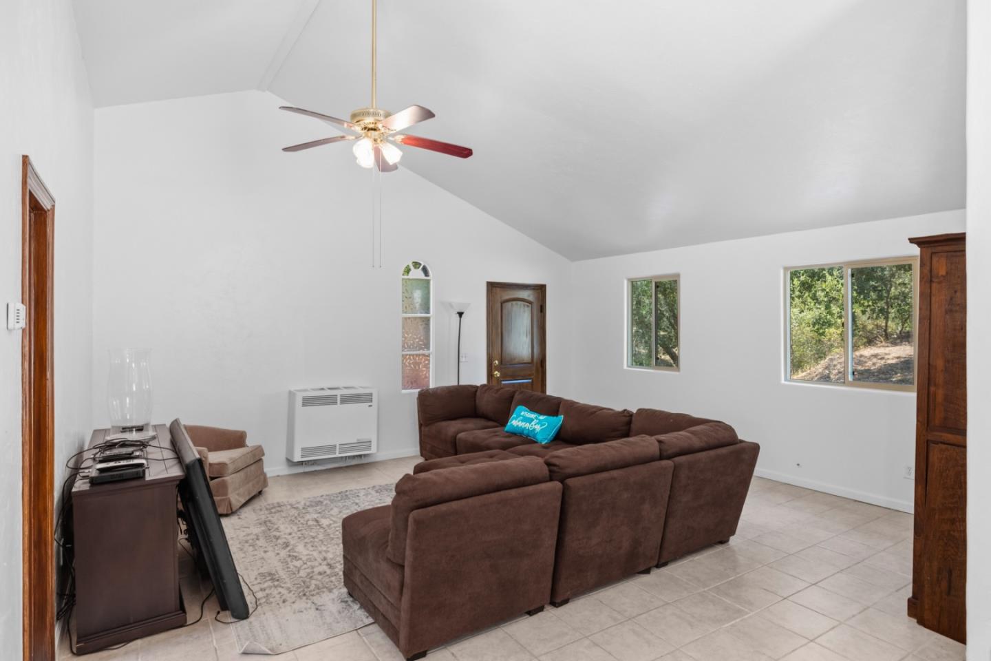 44258 Carmel Valley RD