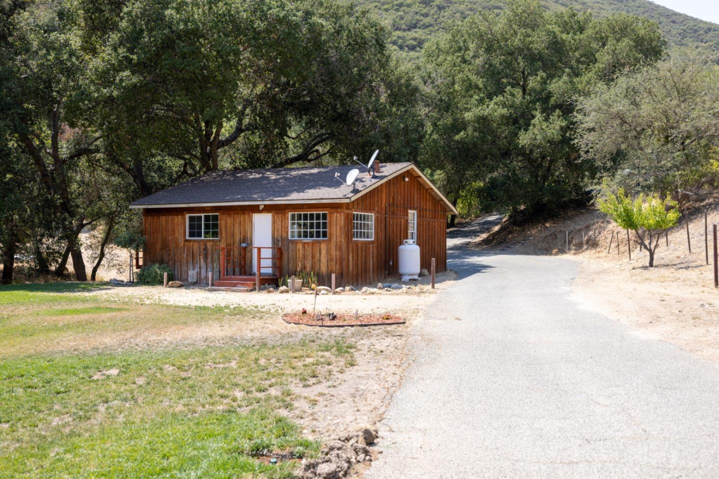 44258 Carmel Valley RD
