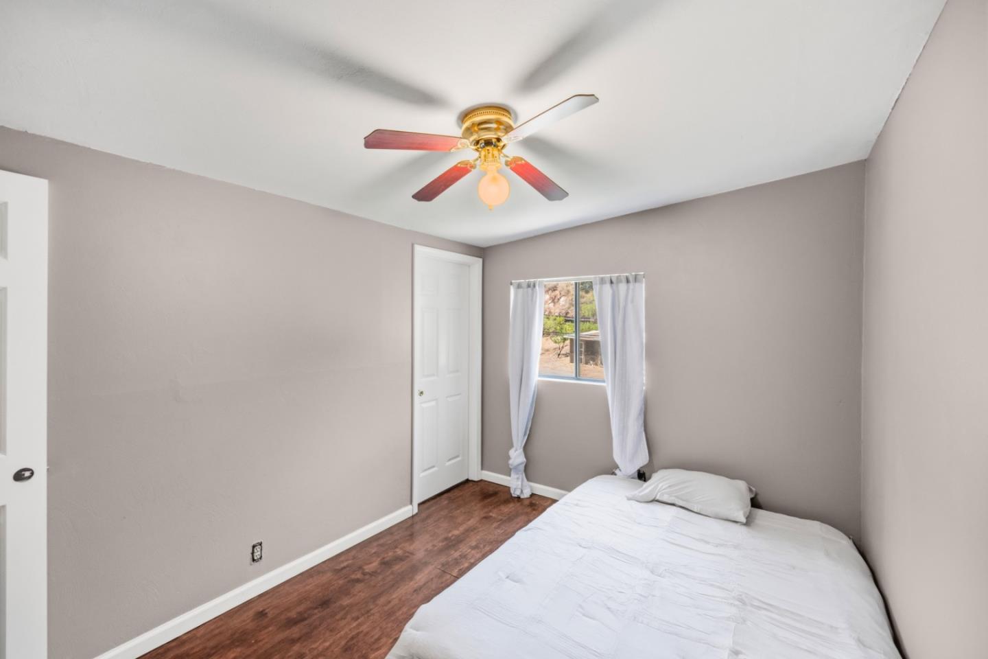 44258 Carmel Valley RD