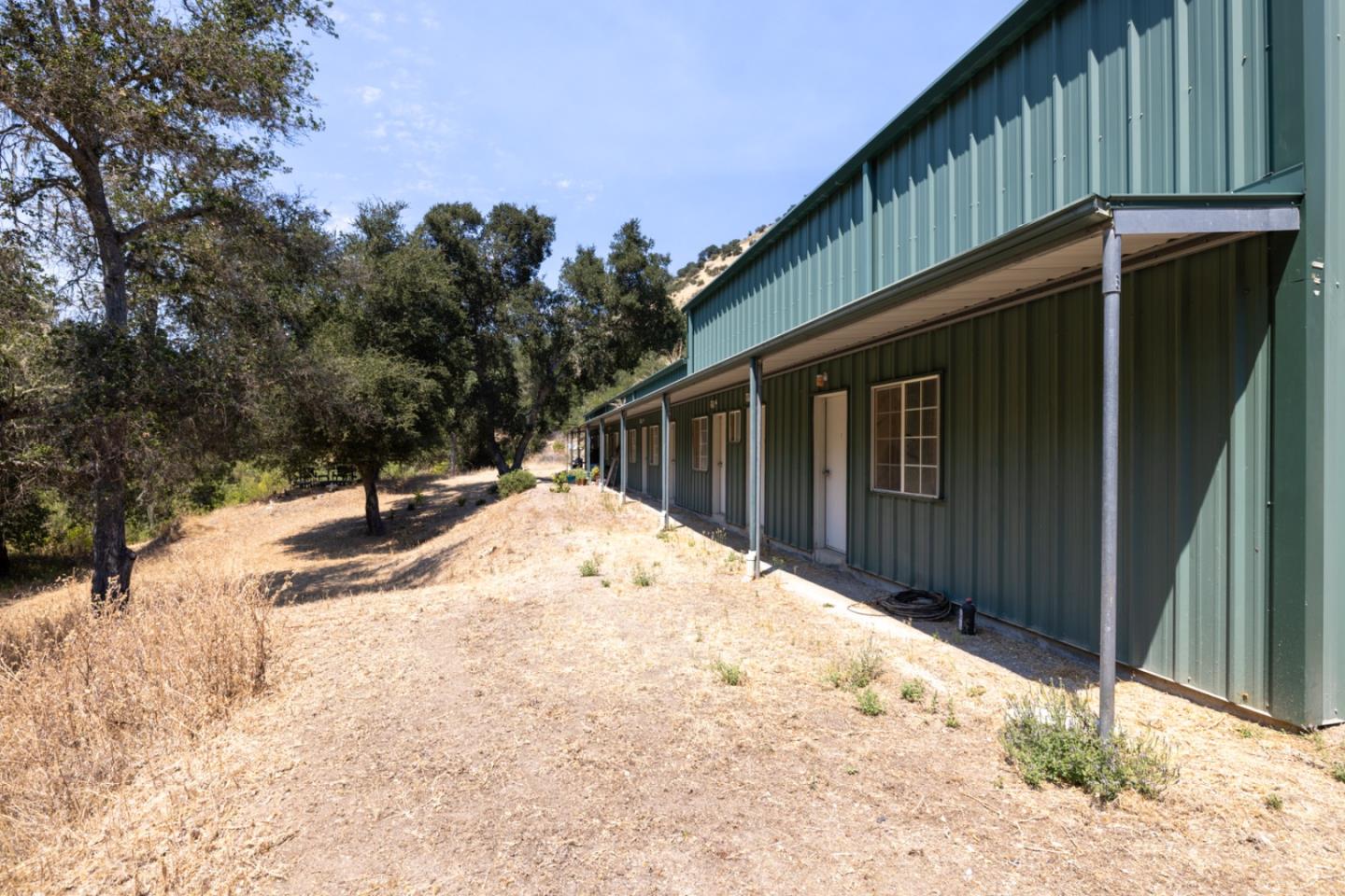 44258 Carmel Valley RD