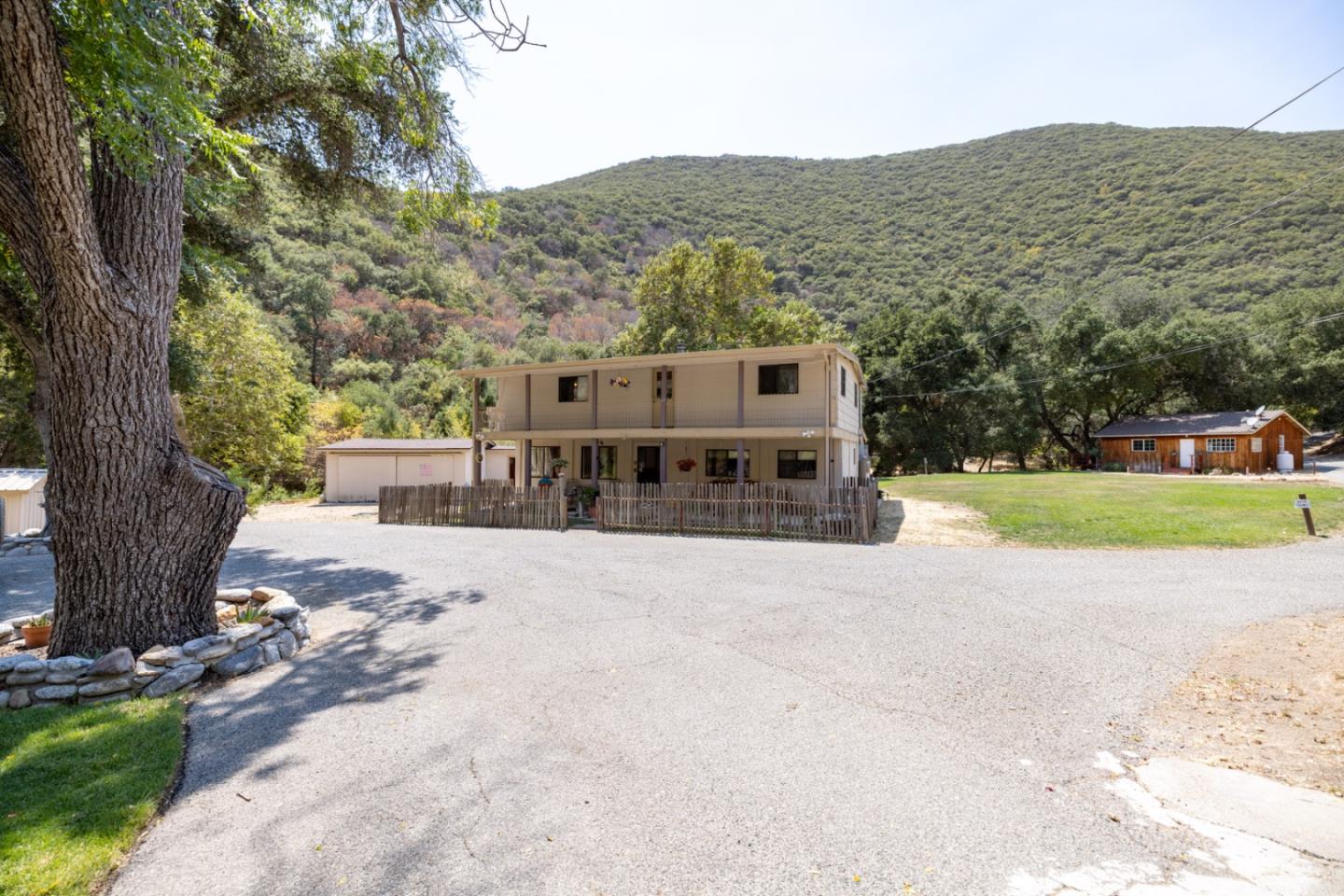 44258 Carmel Valley RD