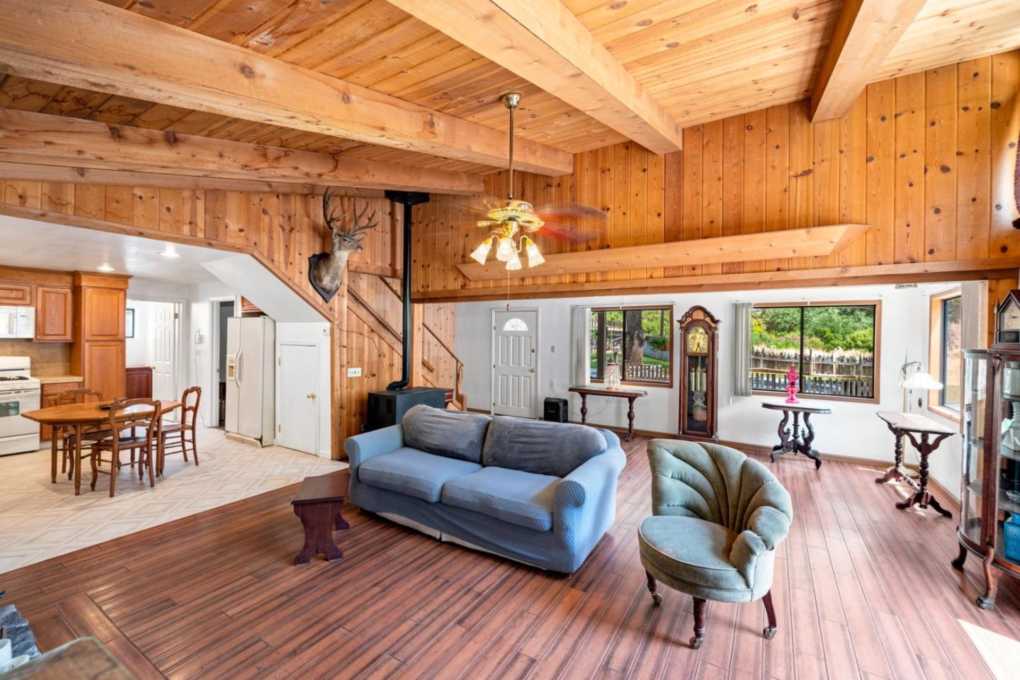 44258 Carmel Valley RD