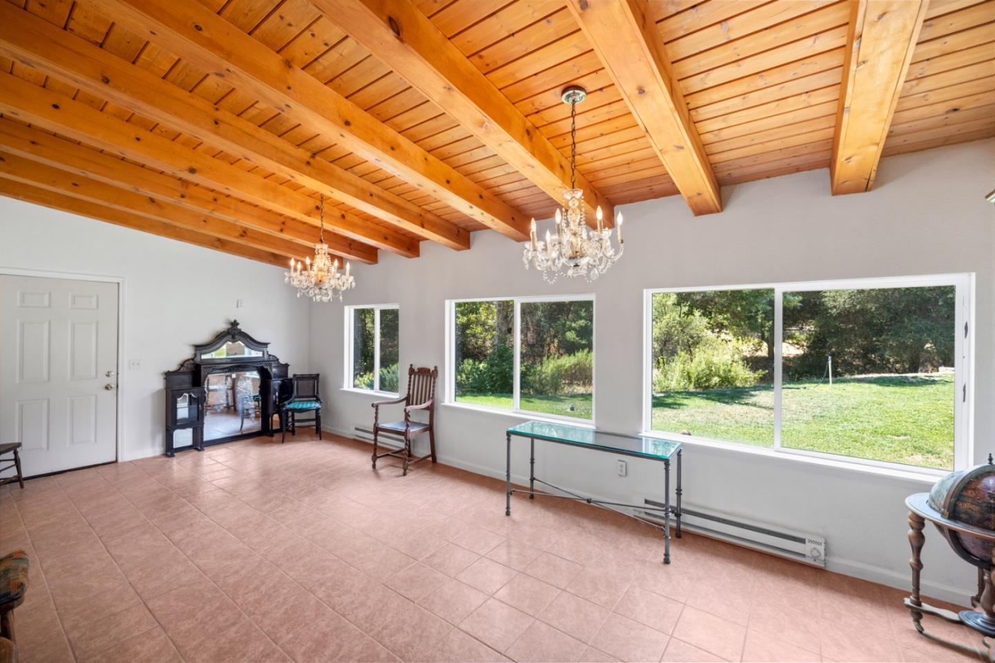 44258 Carmel Valley RD