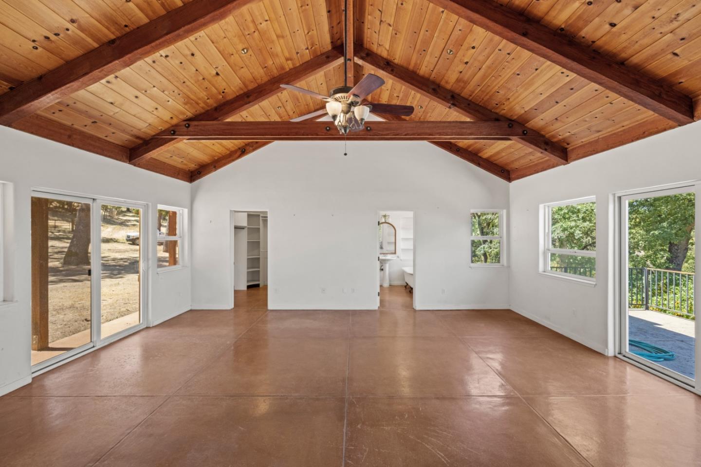 39537 Laurel Springs