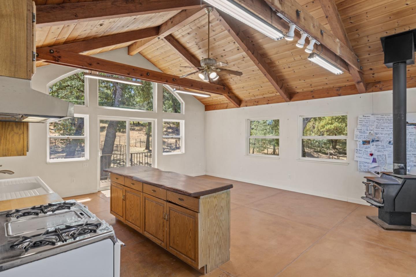 39537 Laurel Springs