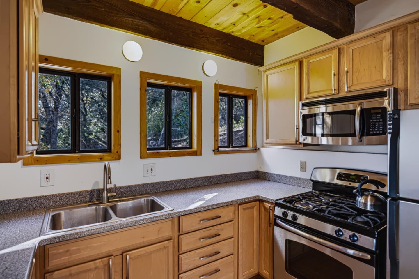 39207 Tassajara RD